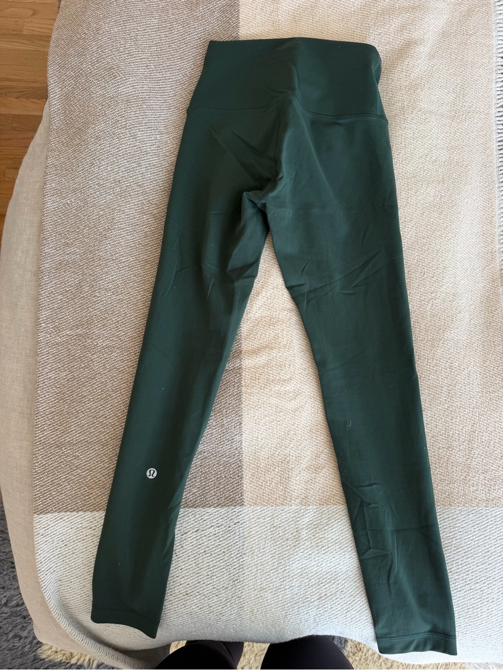 Lululemon Align High-Rise Pant 28” in Legacy Green - Picture 2 of 3